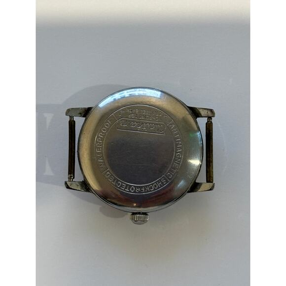 Waltham Wrist Watch Scratched Glass Runs - Picture 5 of 5